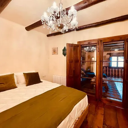 Autentica Casa Del Sxvii En La Costa Brava Hébergement de vacances Cruïlles